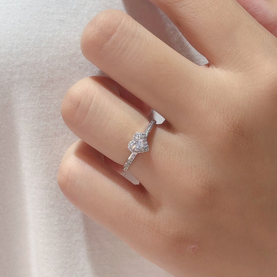 Lumina Love Ring